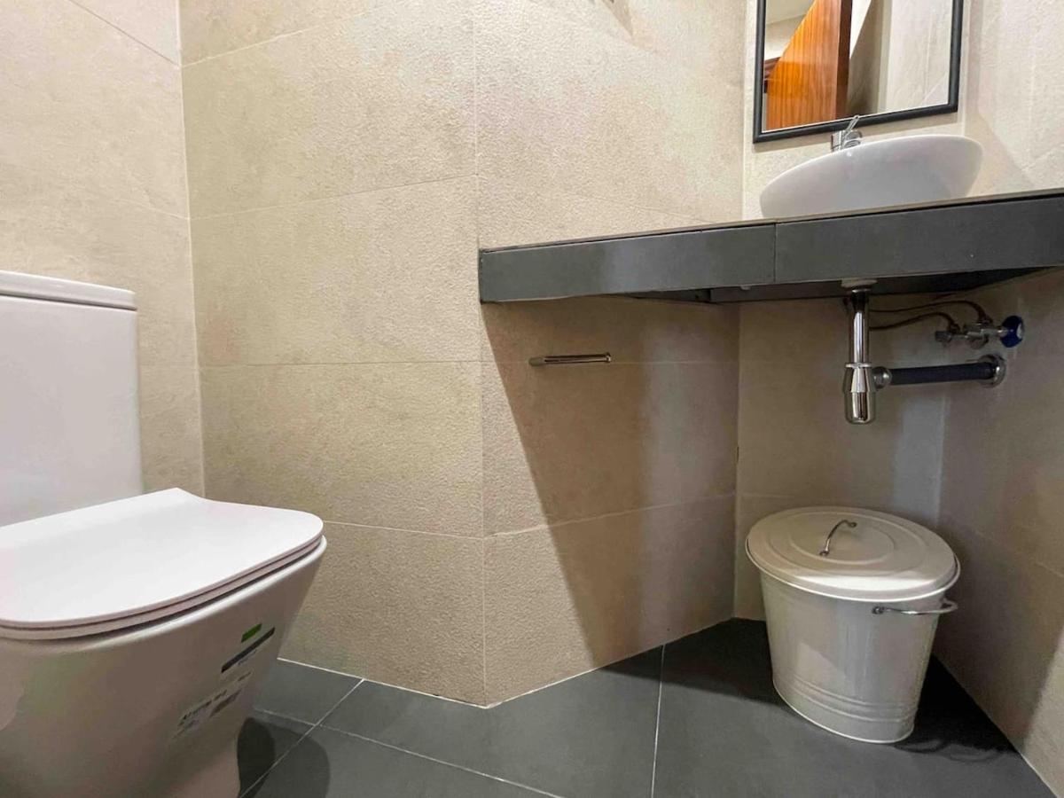 Hostourist Fira Plaza Espana 3 Rooms Barcellona Esterno foto