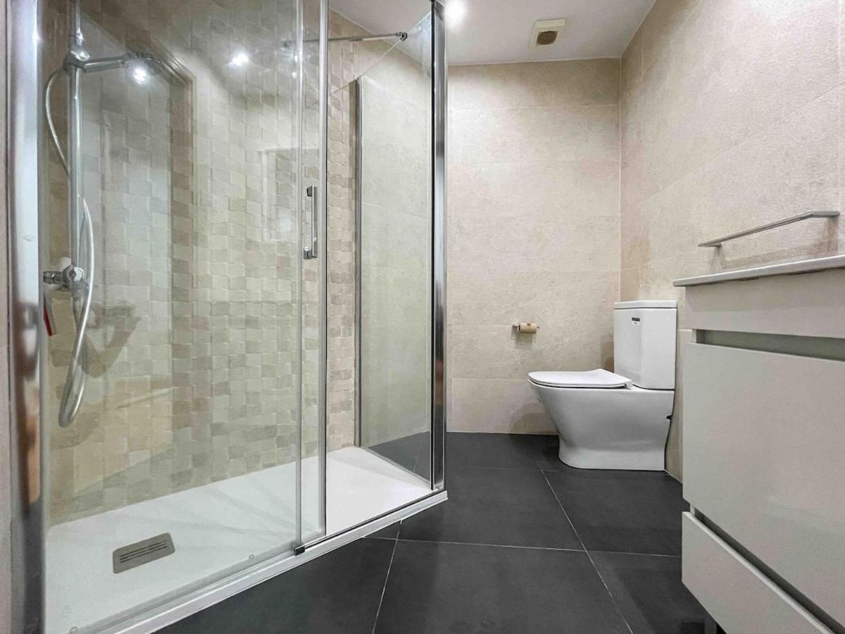 Hostourist Fira Plaza Espana 3 Rooms Barcellona Esterno foto