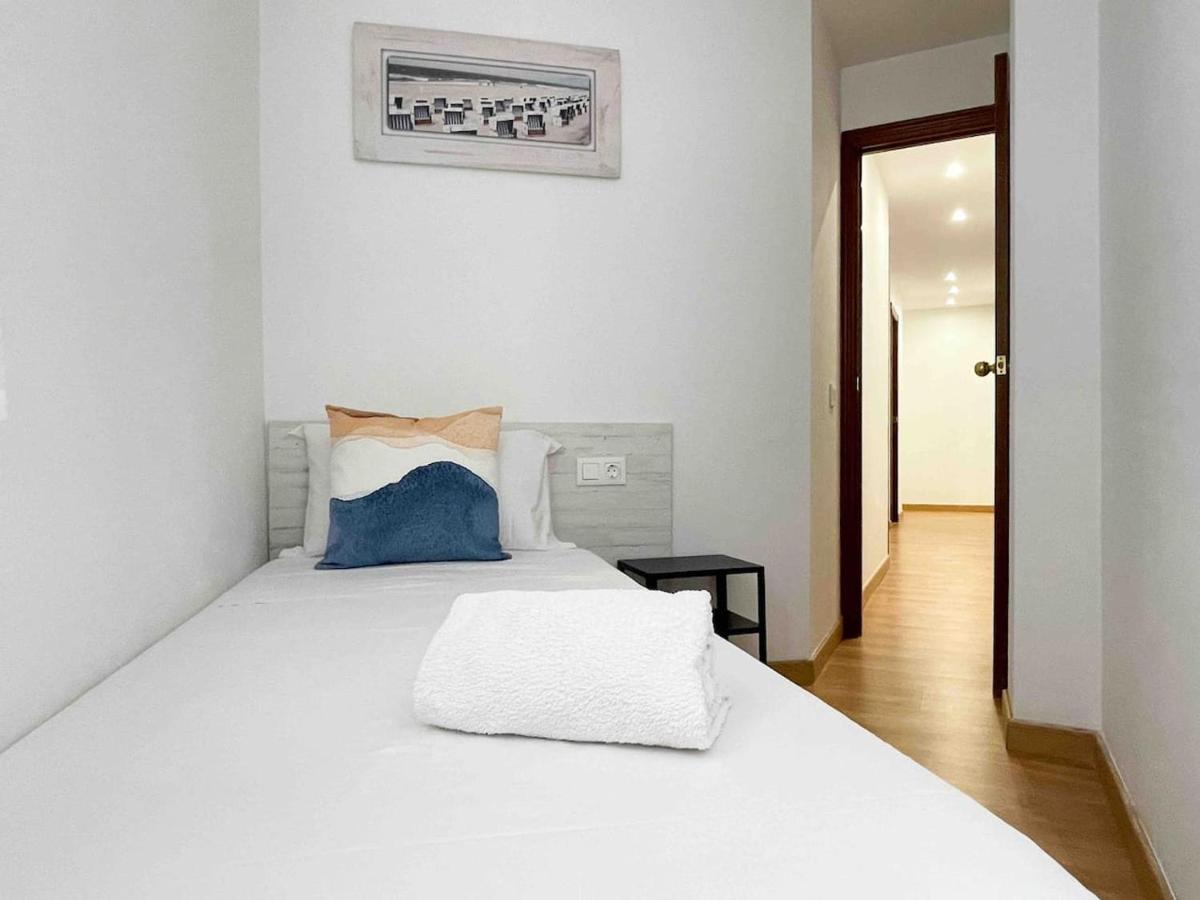 Hostourist Fira Plaza Espana 3 Rooms Barcellona Esterno foto