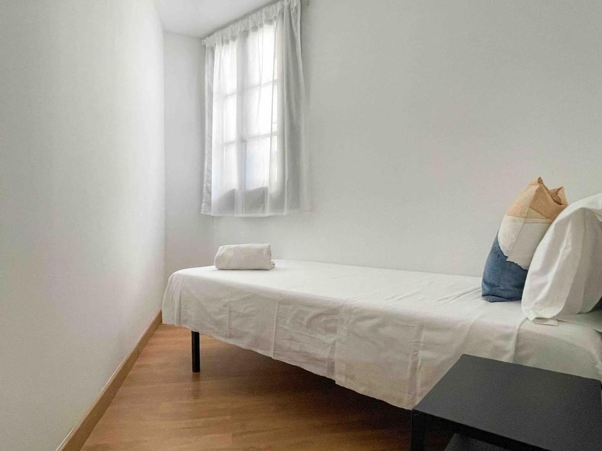Hostourist Fira Plaza Espana 3 Rooms Barcellona Esterno foto